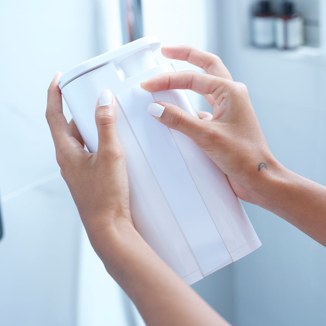 Tycho Ecofriendly Dispenser easy instalaltion, attachable to any bathroom surface